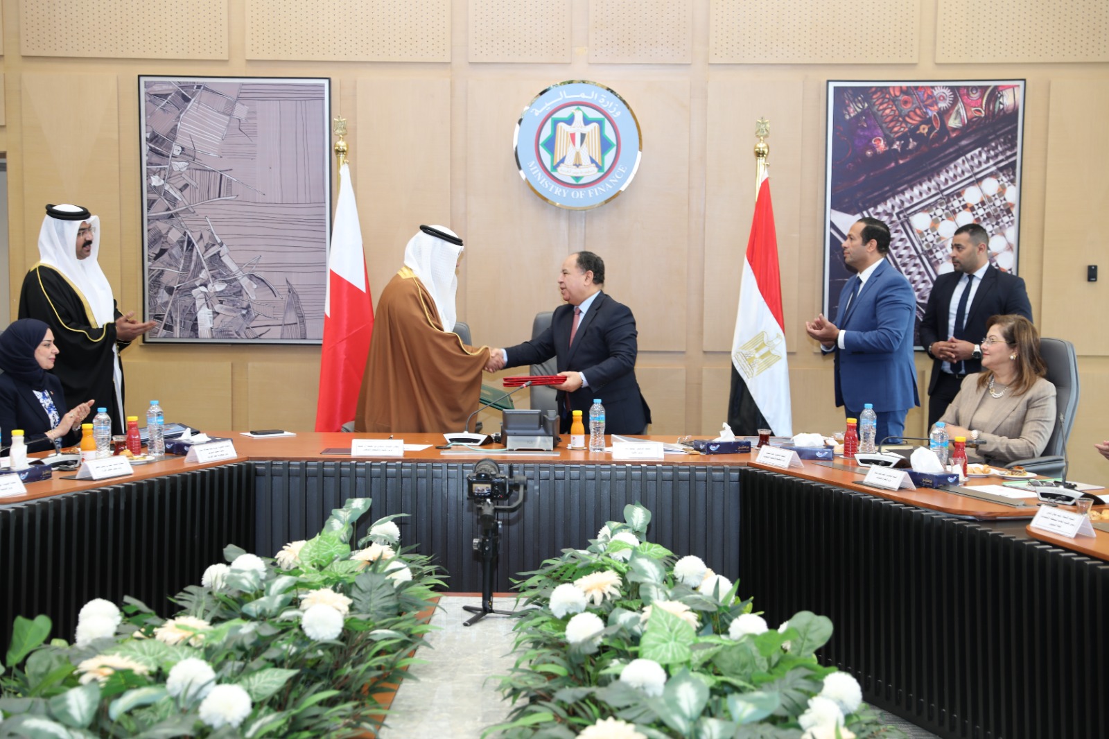 وزيرا المالية المصري ونظيره من مملكة البحرين
