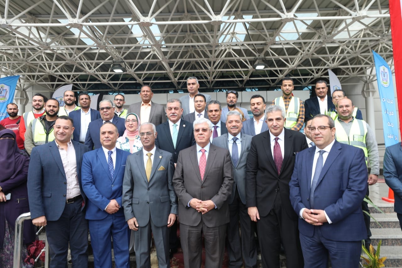 وزير التعليم العالي يفتتح عددًا من المشروعات بجامعة بورسعيد
