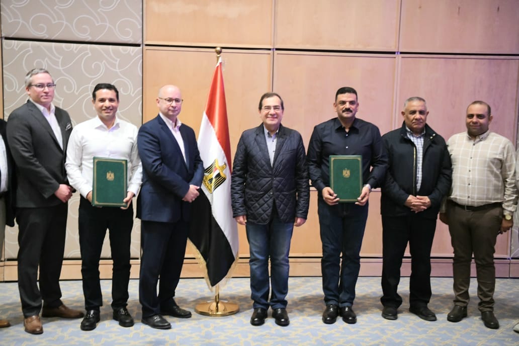 وزير البترول فى اجتماع مع وفد شركة إبداع جولد