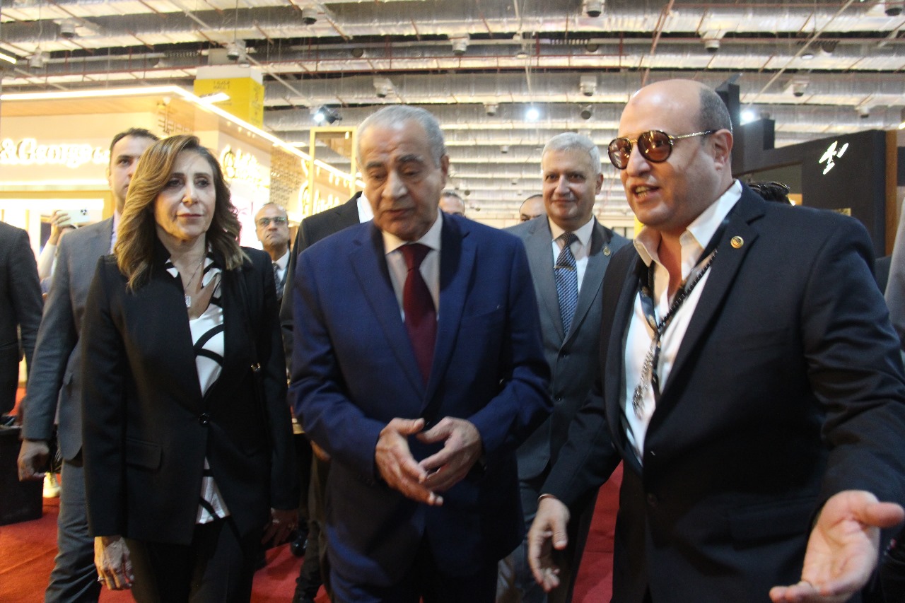 المصيلحي وسمير يفتتحا النسخة الثالثة من المعرض الدولي