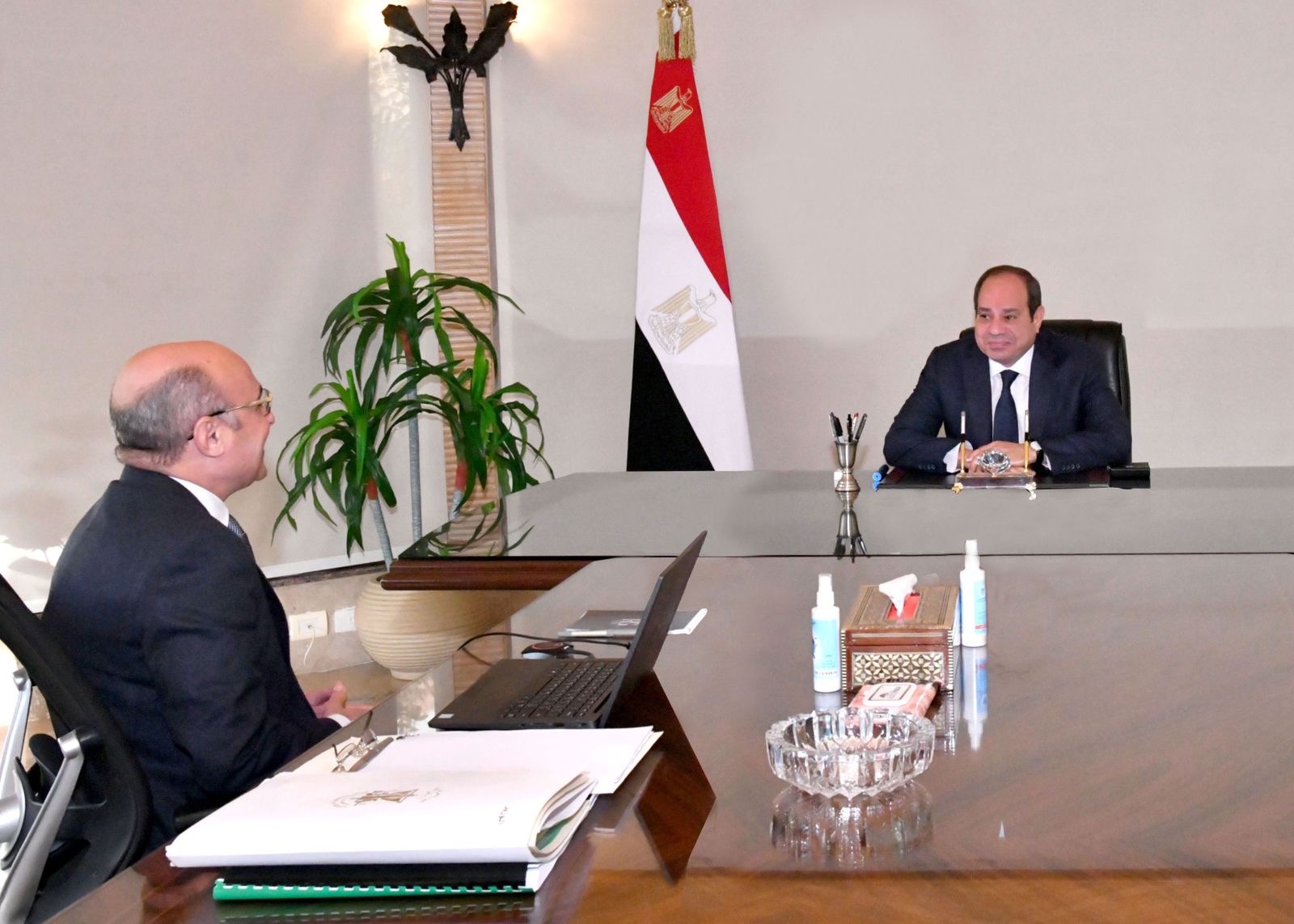 اجتماع الرئيس عبد الفتاح السيسي اليوم مع المستشار عمر مروان