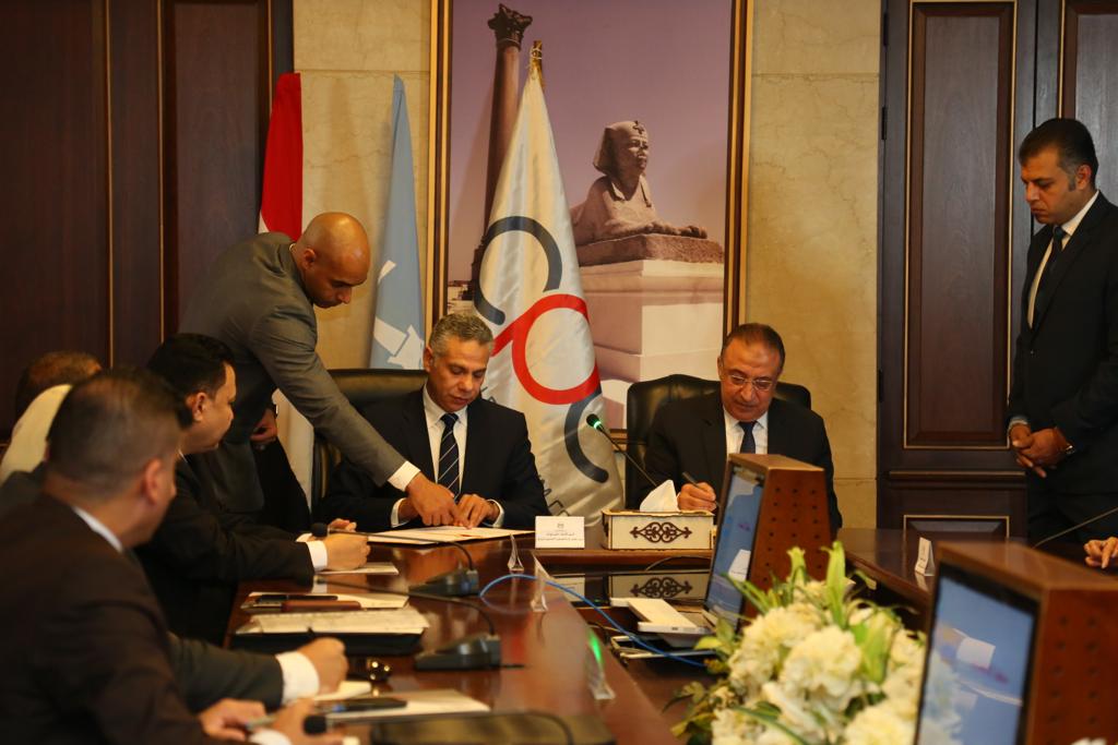 توقيع مذكرة تفاهم بين التعاون للبترول ومحافظة الأسكندرية
