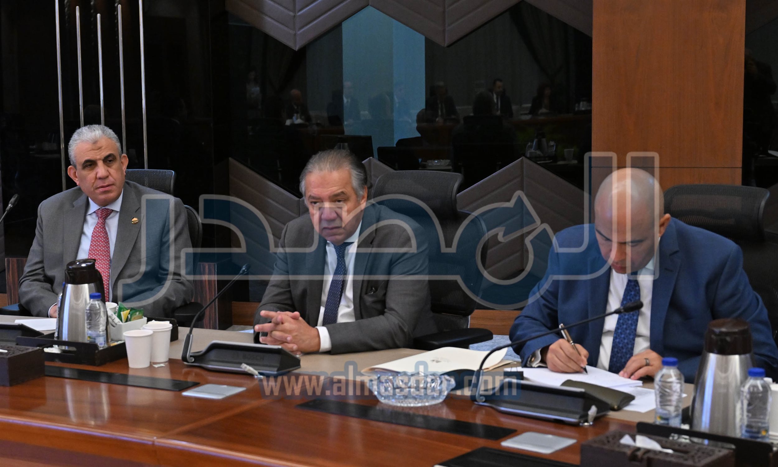 رئيس الوزراء يلتقي رؤساء اللجان النوعية بمجلس النواب