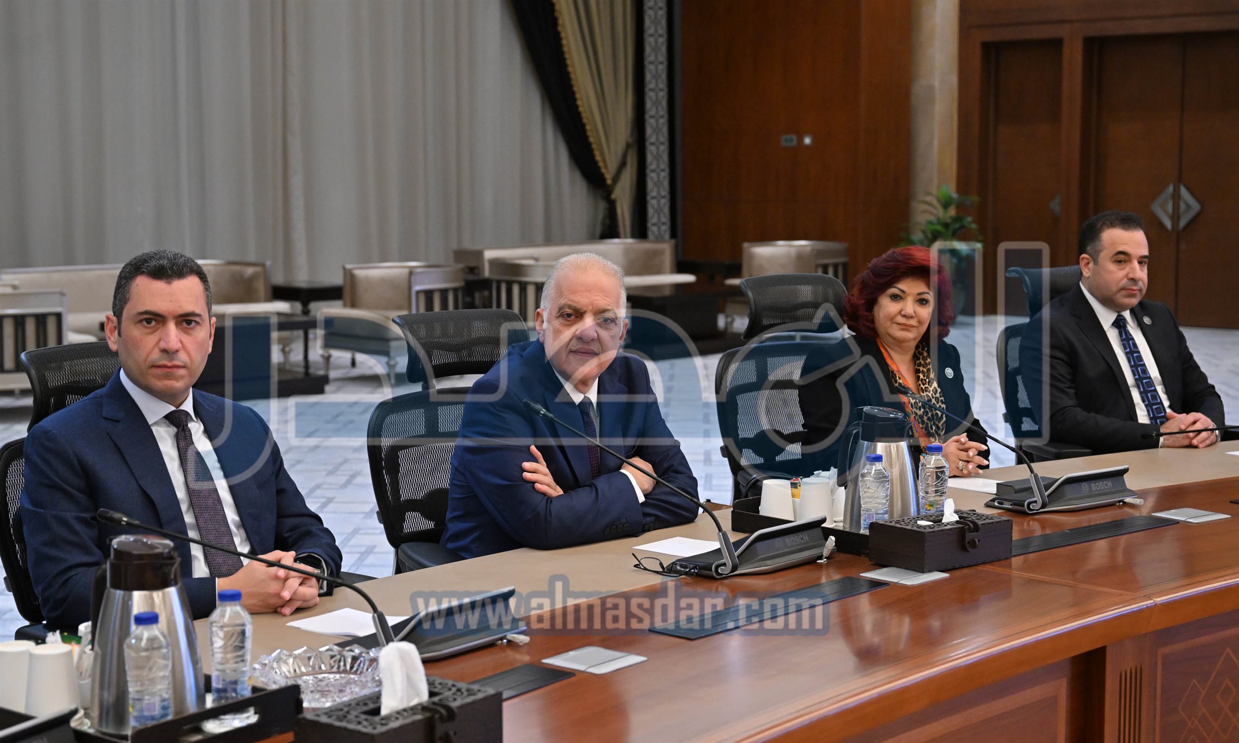 رئيس الوزراء يلتقي رؤساء اللجان النوعية بمجلس النواب