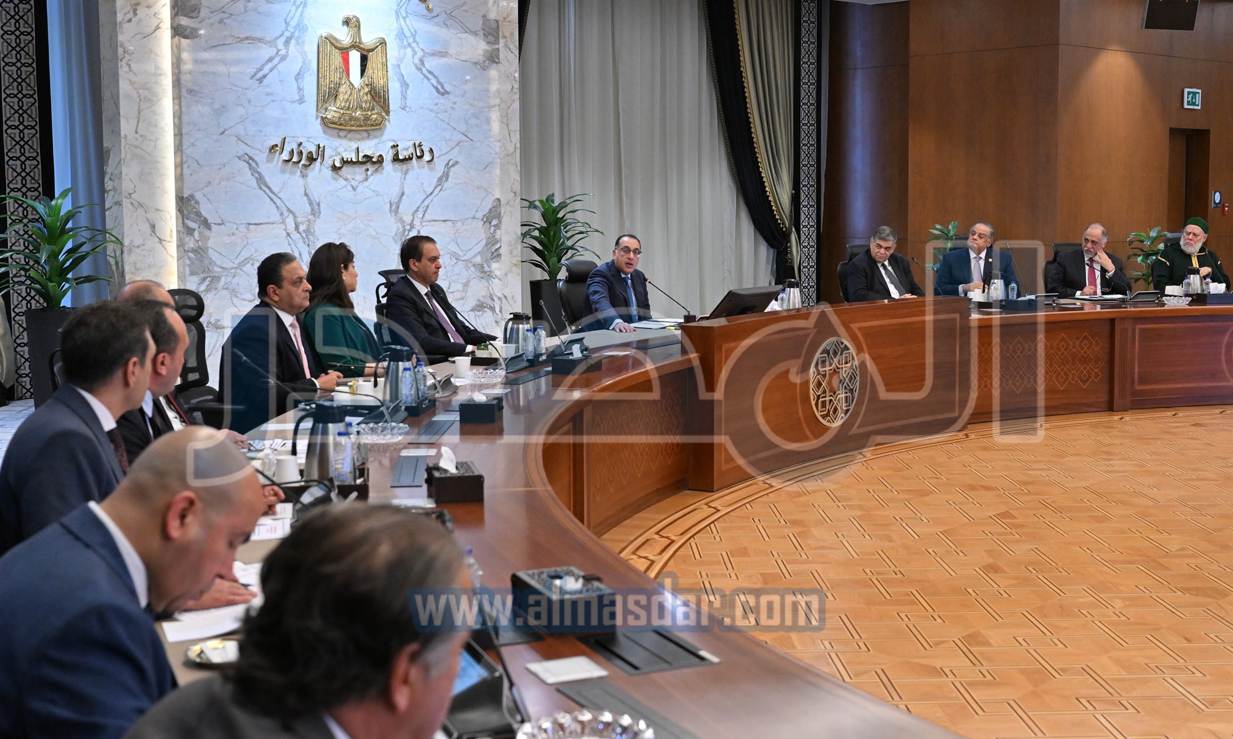 رئيس الوزراء يلتقي رؤساء اللجان النوعية بمجلس النواب