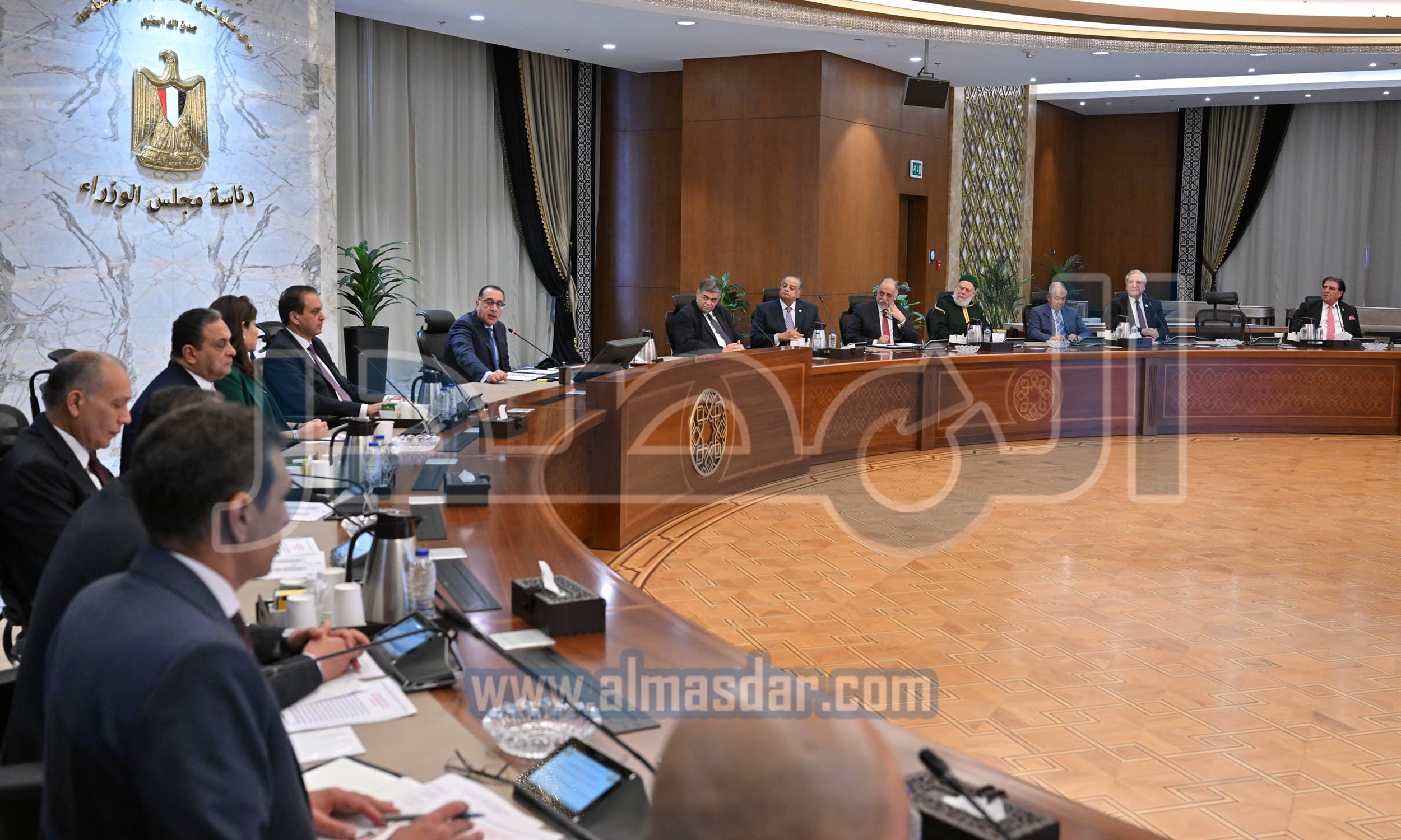 رئيس الوزراء يلتقي رؤساء اللجان النوعية بمجلس النواب