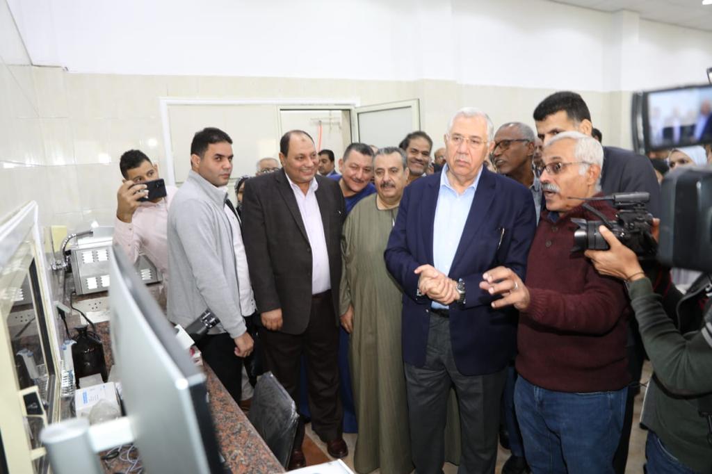 وزير الزراعة يفتتح أكبر مركز للتلقيح الاصطناعي بمنطقة الشرق الأوسط