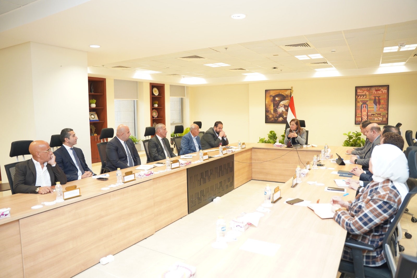 وزيرة التخطيط ورئيس مجلس إدارة الصندوق السيادي