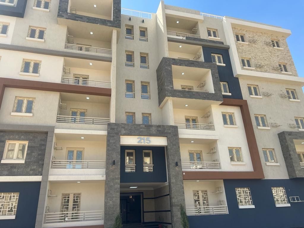 وزير الإسكان يتابع تنفيذ الوحدات السكنية بالمبادرة الرئاسية سكن كل المصريين