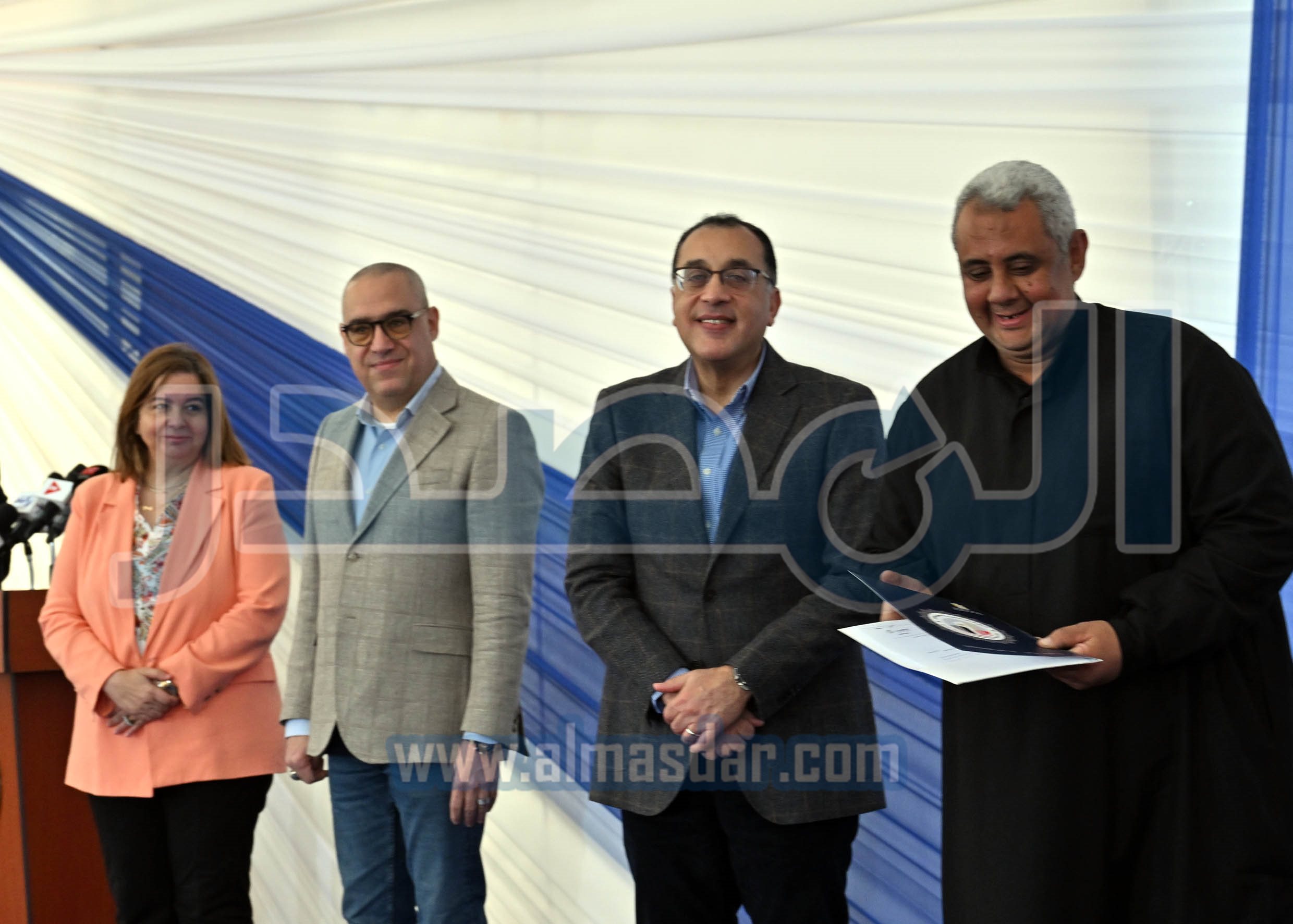 مدبولى يتفقد الوحدات المُنفذة لمبادرة