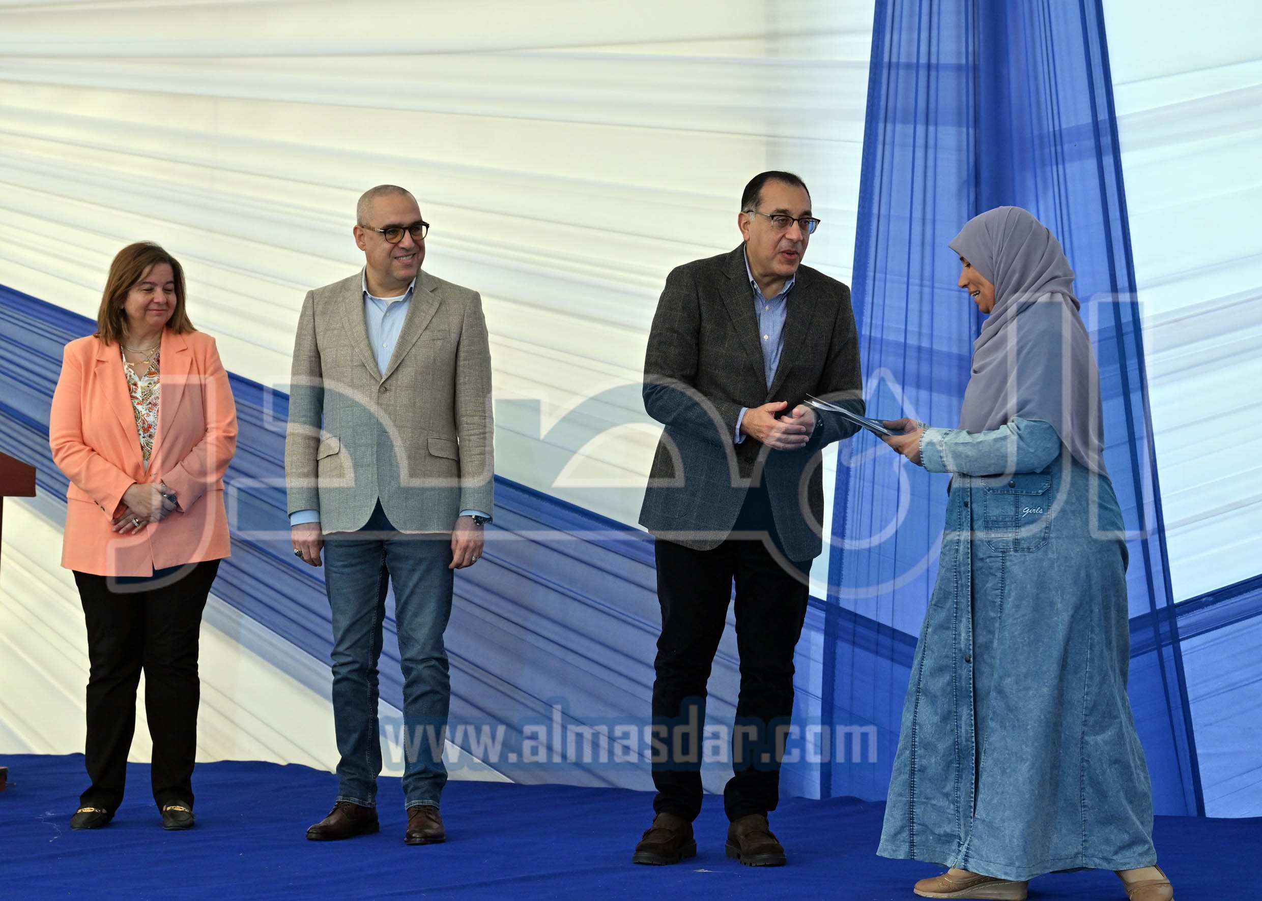 مدبولى يتفقد الوحدات المُنفذة لمبادرة