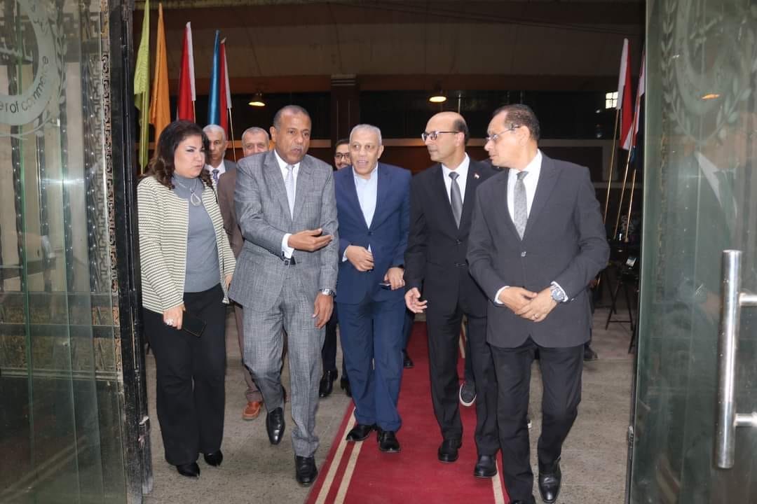 تعاون بين الغرفة التجارية المصرية بأسيوط وهيئة تنمية الصعيد
