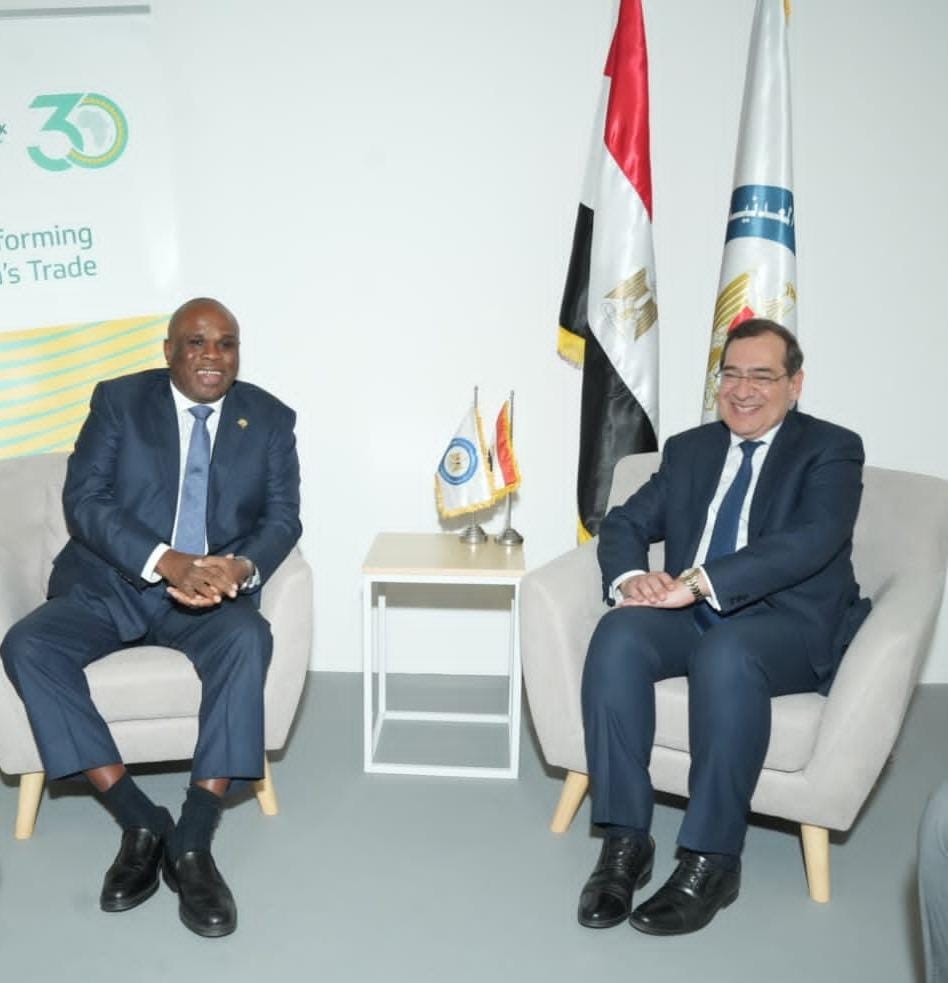 وزير البترول مع رئيس البنك الأفريقي للاستيراد والتصدير