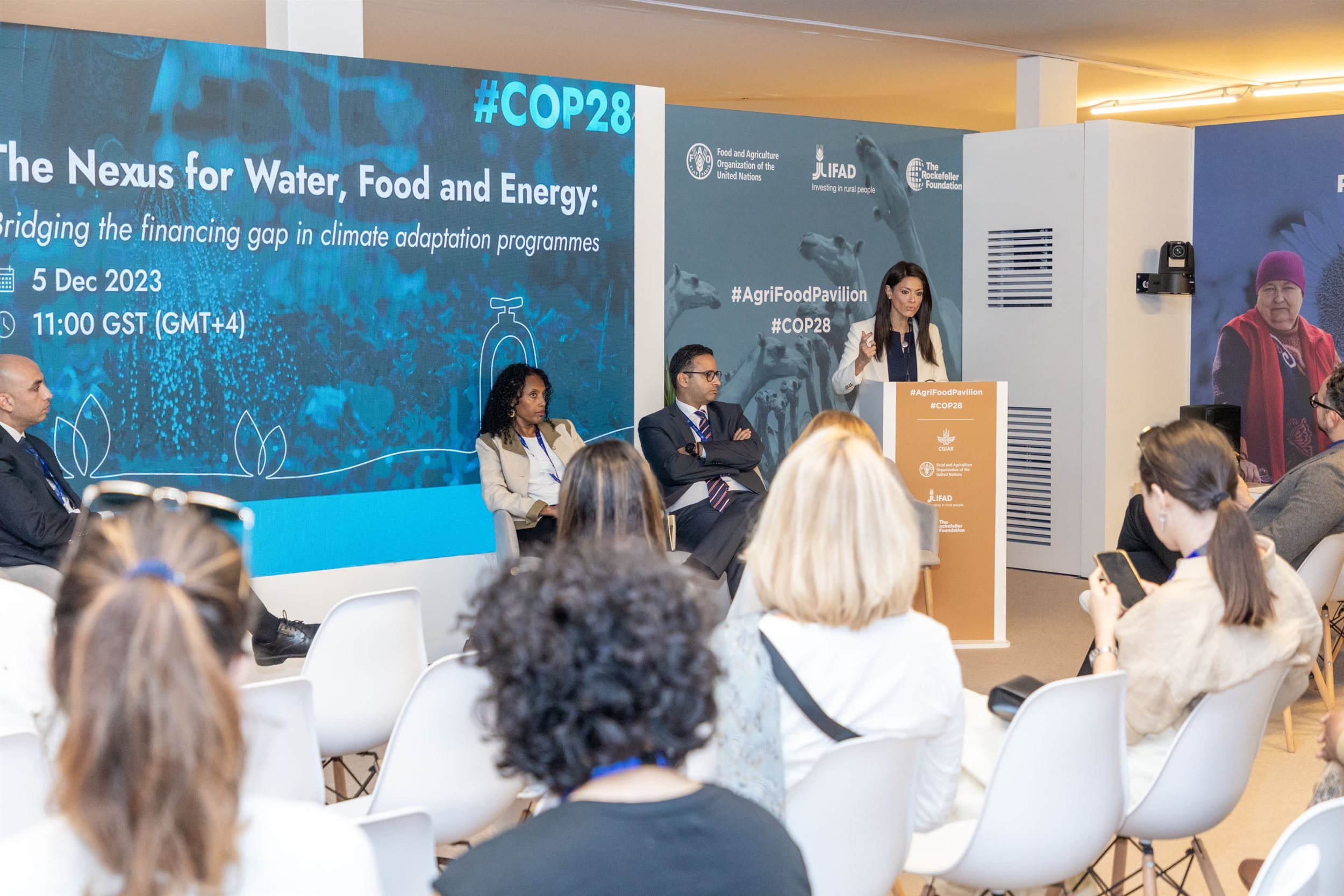 خلال فعاليات مؤتمر المناخ COP28 بحضور وزيرة التعاون الدولي
