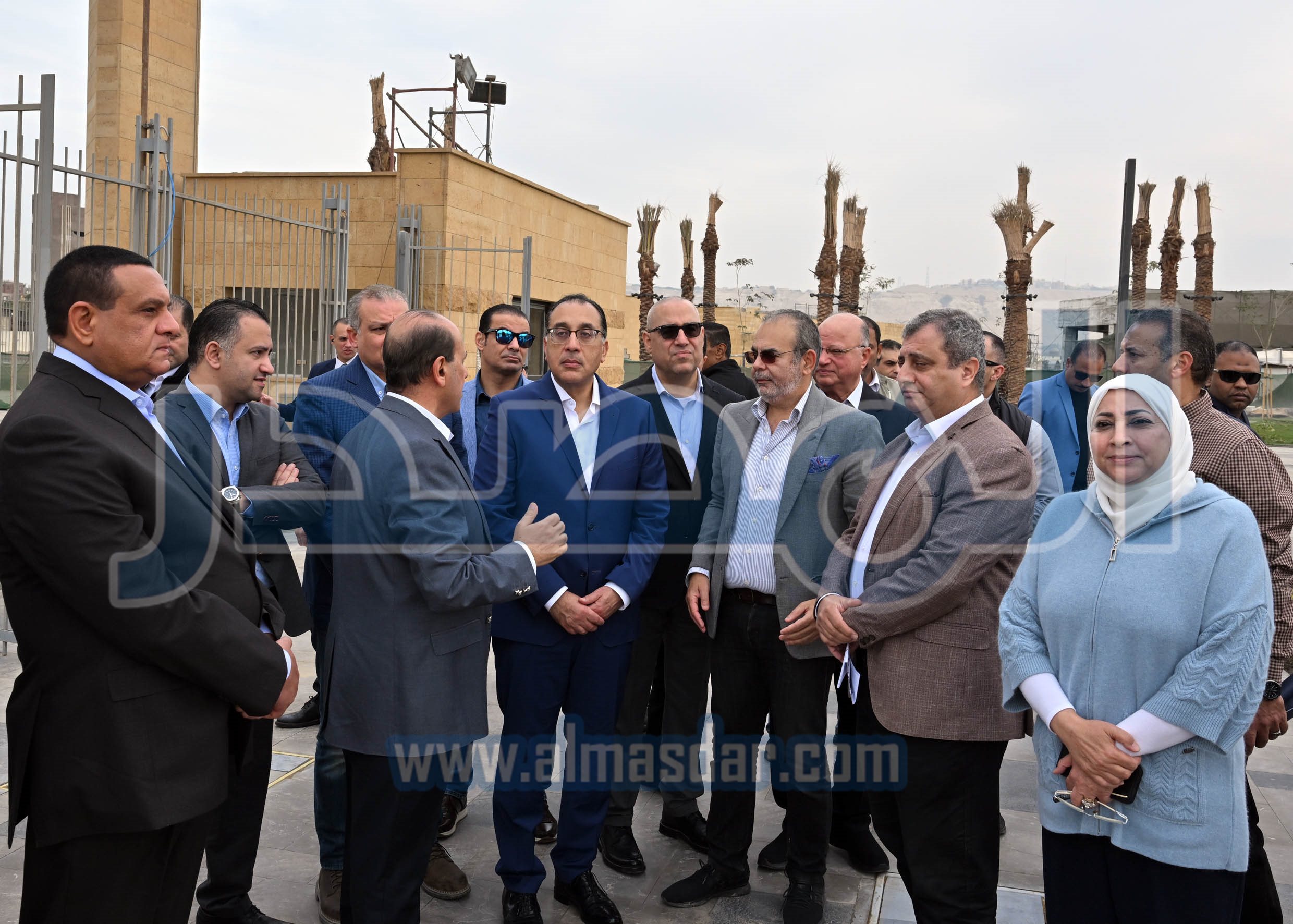 رئيس الوزراء يتابع سير العمل بمشروع حدائق الفسطاط