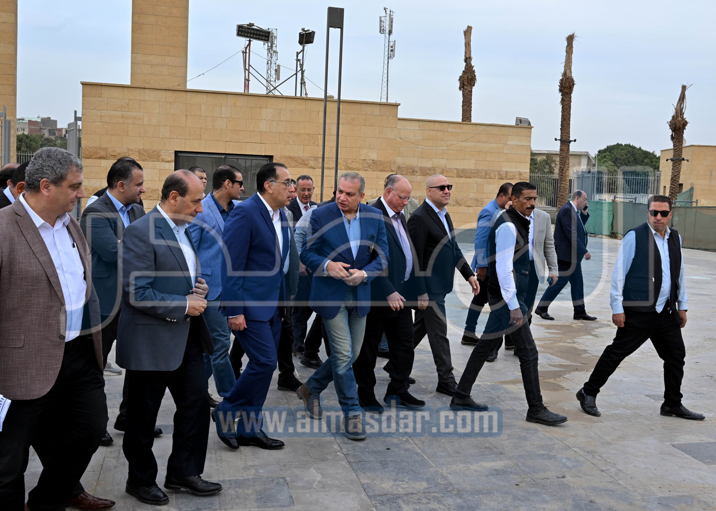 رئيس الوزراء يتابع سير العمل بمشروع حدائق الفسطاط