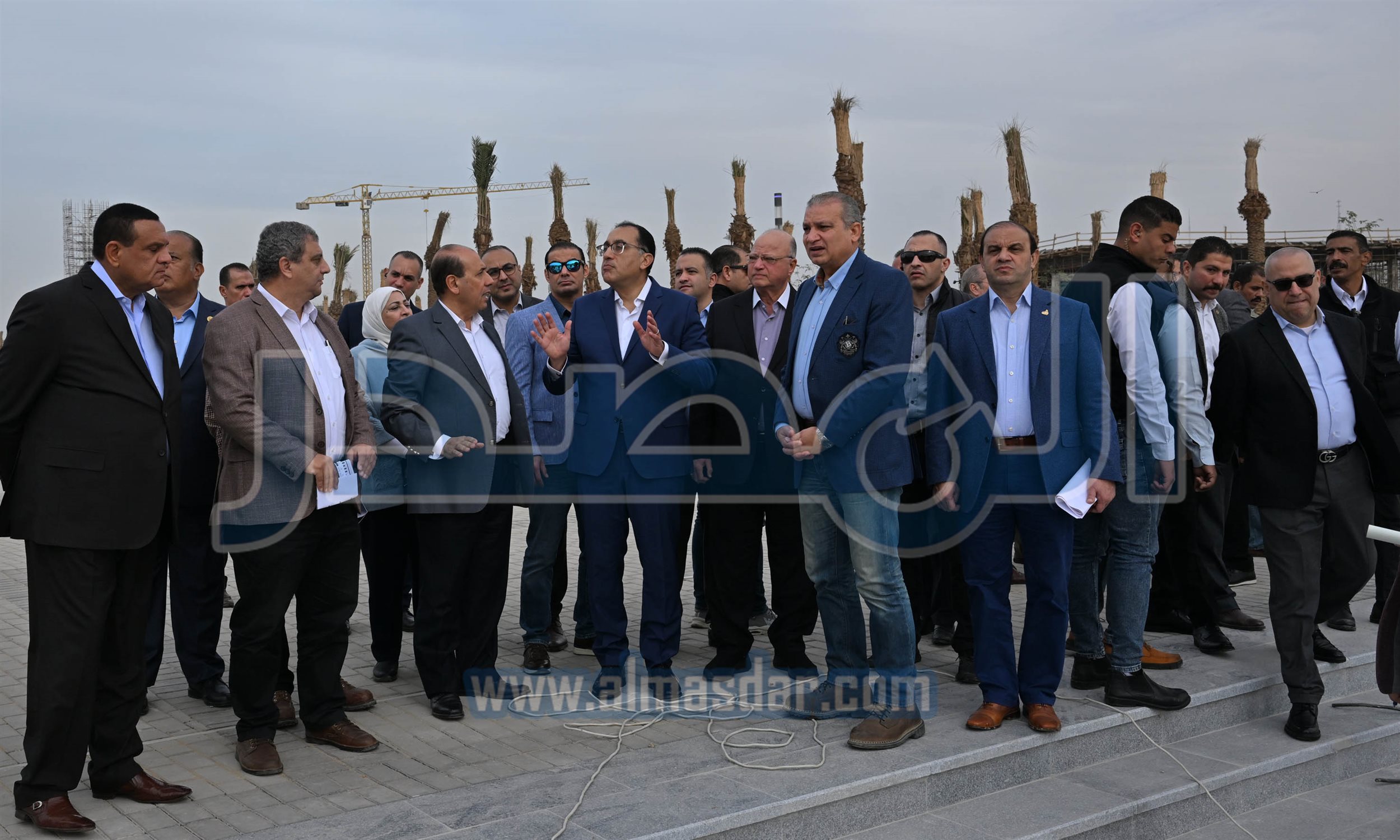 رئيس الوزراء يتابع سير العمل بمشروع حدائق الفسطاط