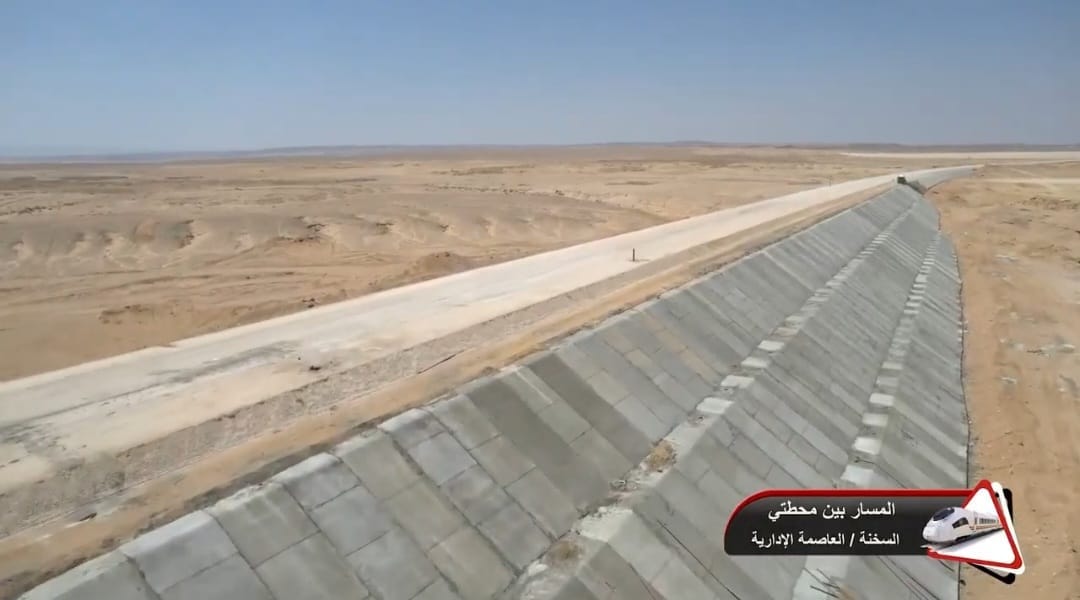 الوزير يتفقد مشروع الخط الاول من شبكة القطار الكهربائي