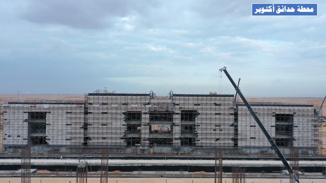الوزير يتفقد مشروع الخط الاول من شبكة القطار الكهربائي