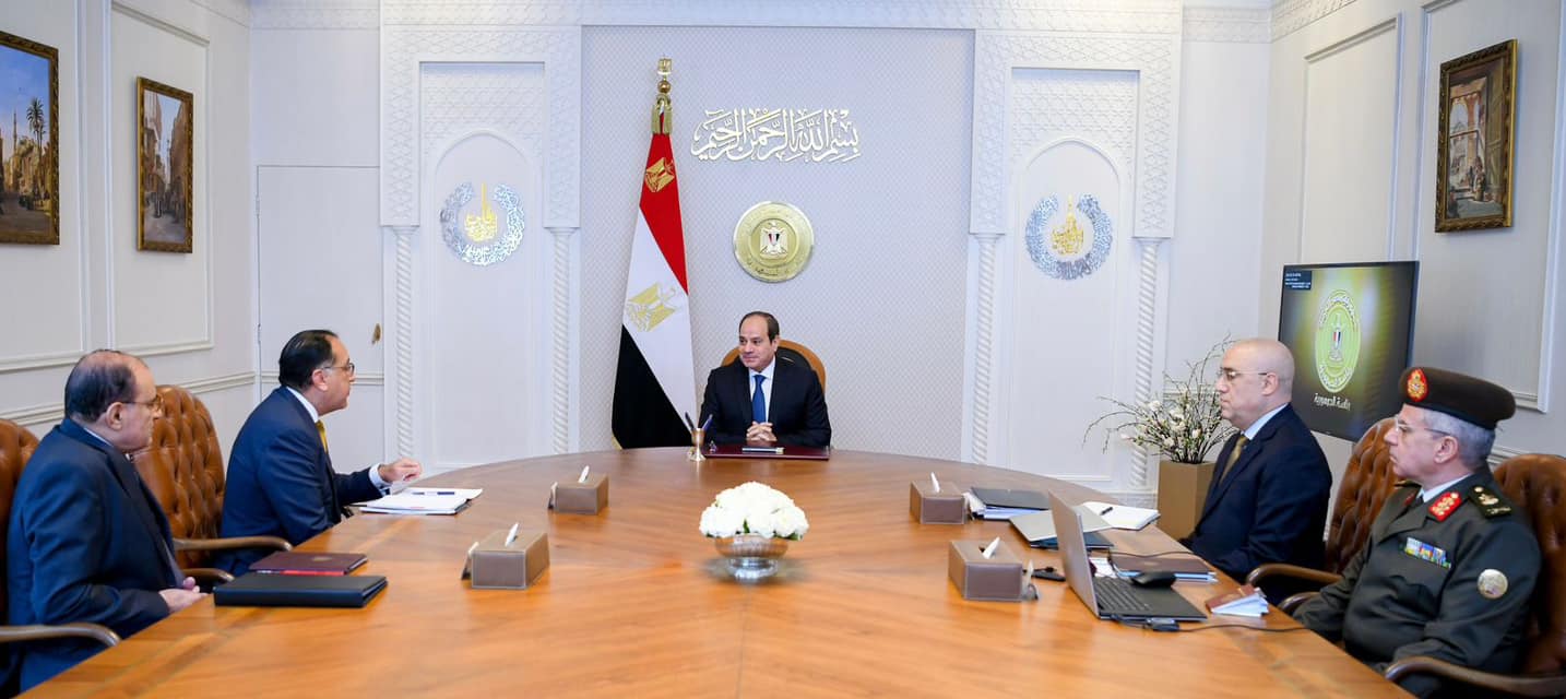 اجتماع السيسي لمتابعة مشروعات المدن الجديدة