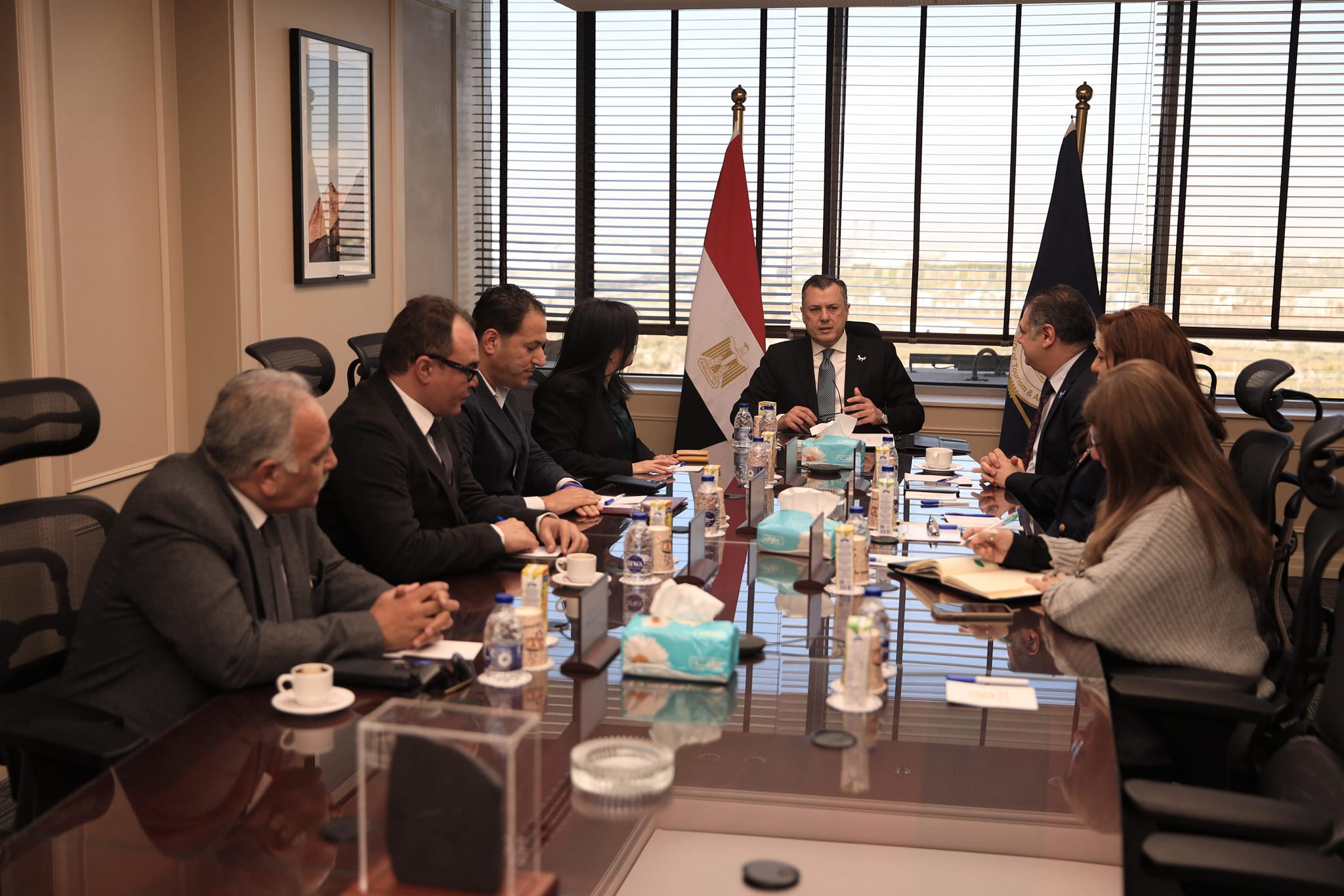 وزير السياحة والآثار يبحث آليات دفع مزيد من الحركة السياحية الوافدة من السوق الإسباني