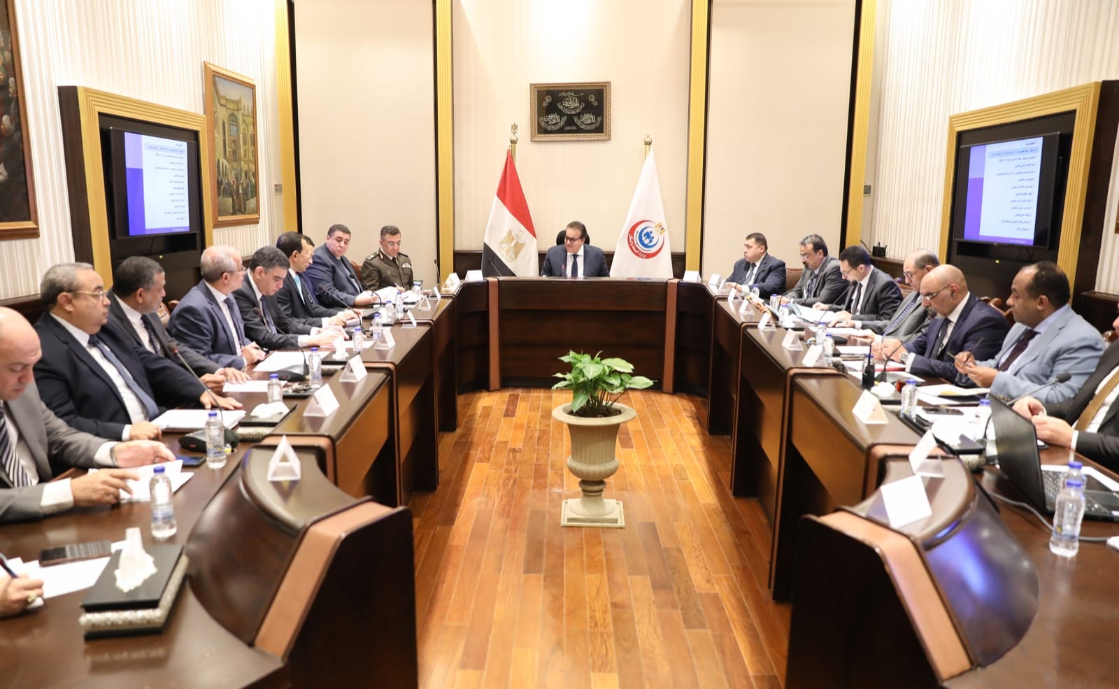 اجتماع مجلس إدارة صندوق مواجهة الطوارئ الطبية
