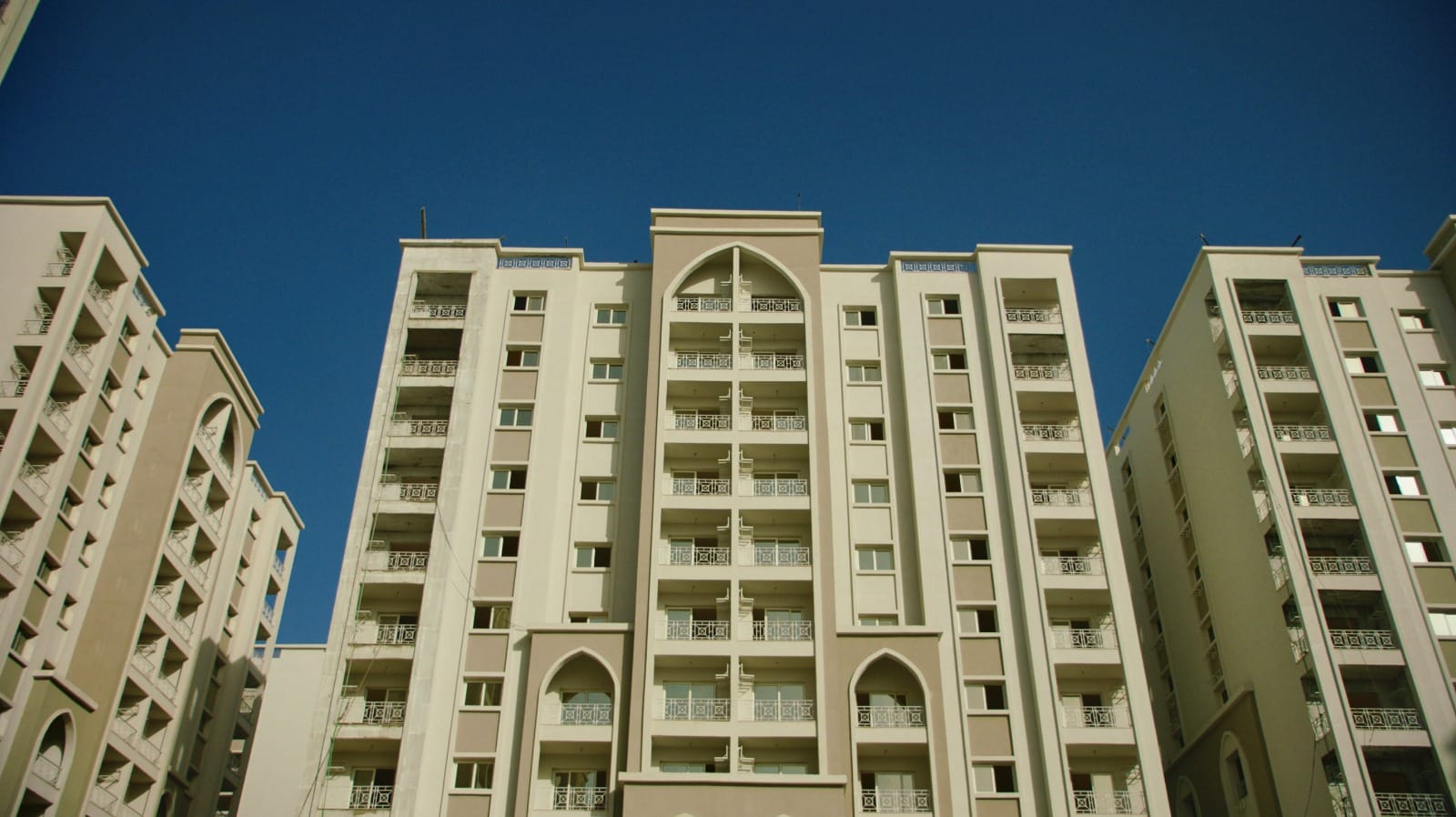 طرح وحدات سكنية جديدة بمحافظات مختلفة