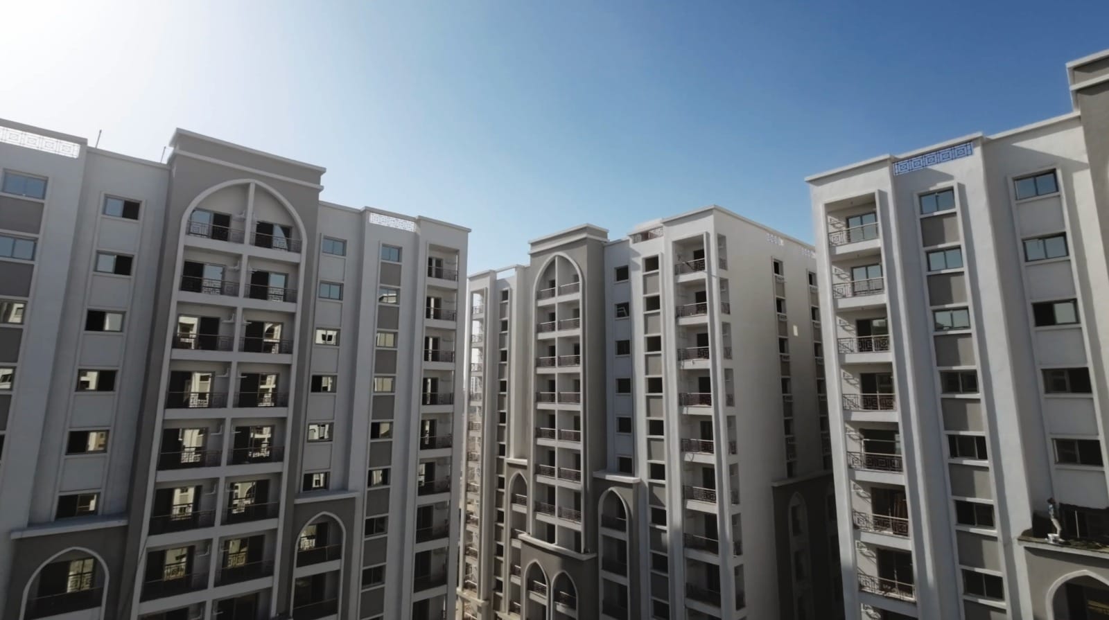 طرح وحدات سكنية جديدة بمحافظات مختلفة