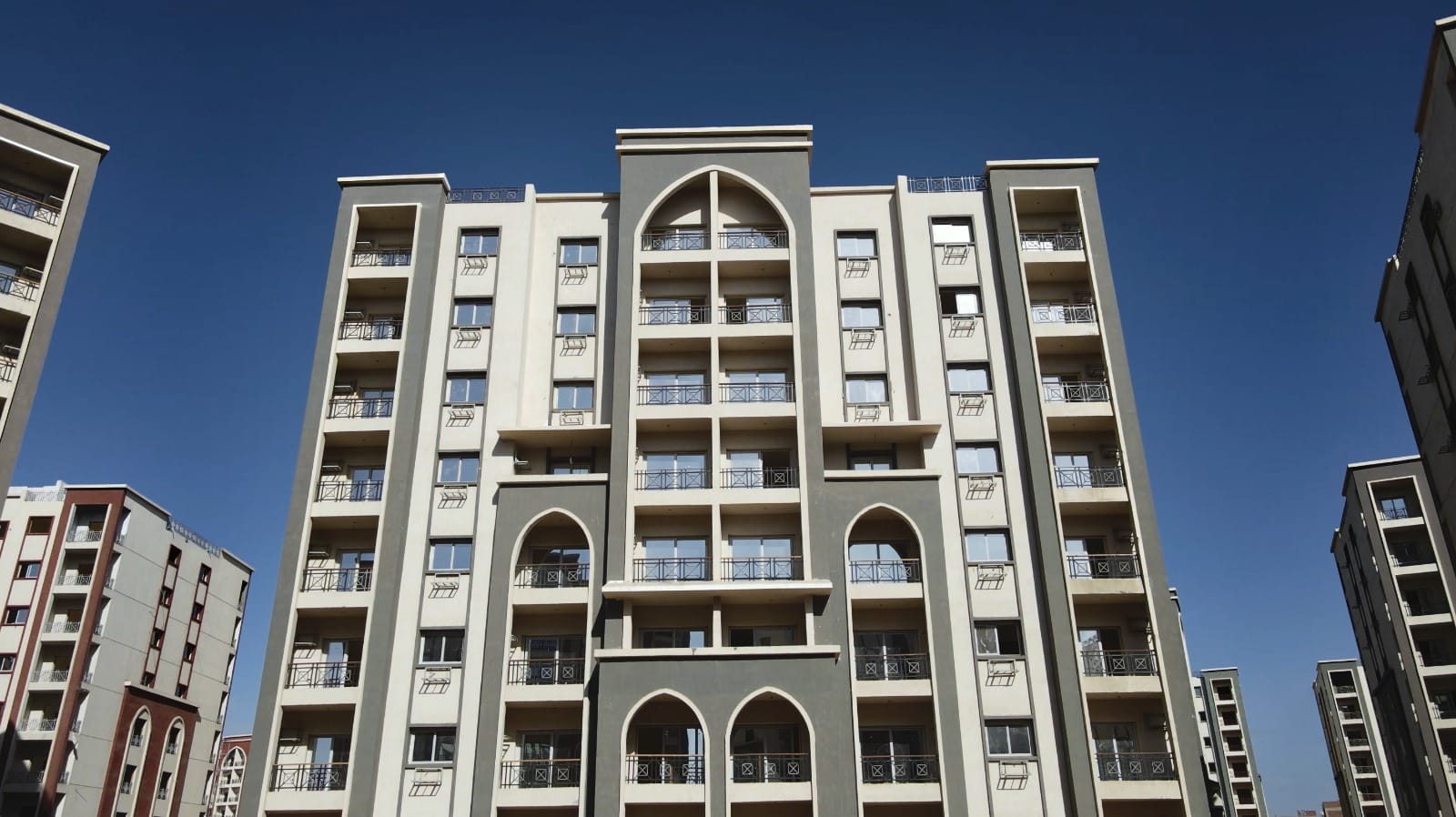 طرح وحدات سكنية جديدة بمحافظات مختلفة