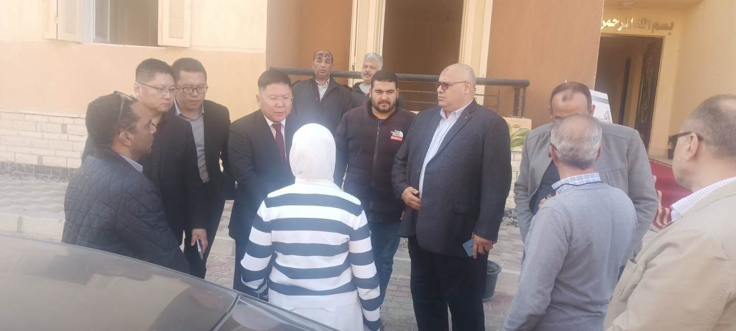 مستثمرون صينيون يدرسون الفرص الاستثمارية ببورسعيد