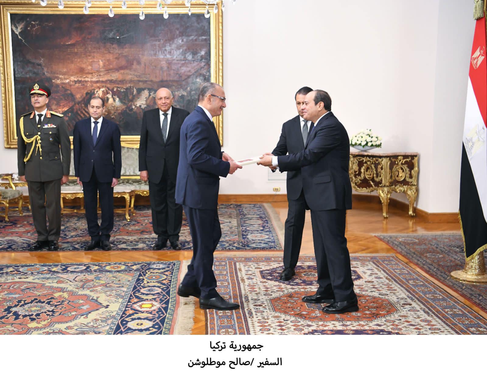 الرئيس السيسي يتسلم أوراق اعتماد 20 سفيرًا جديدًا