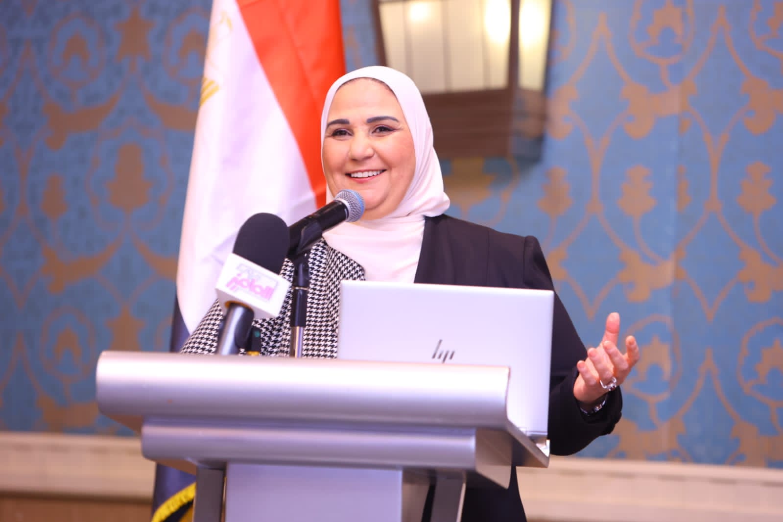 القباج تشهد توقيع عقد شراكة بين اينوفت للتعليم وسيرا للتعليم مع مجموعة نهضة مصر