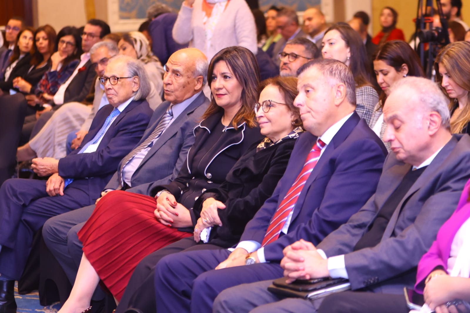 القباج تشهد توقيع عقد شراكة بين اينوفت للتعليم وسيرا للتعليم مع مجموعة نهضة مصر