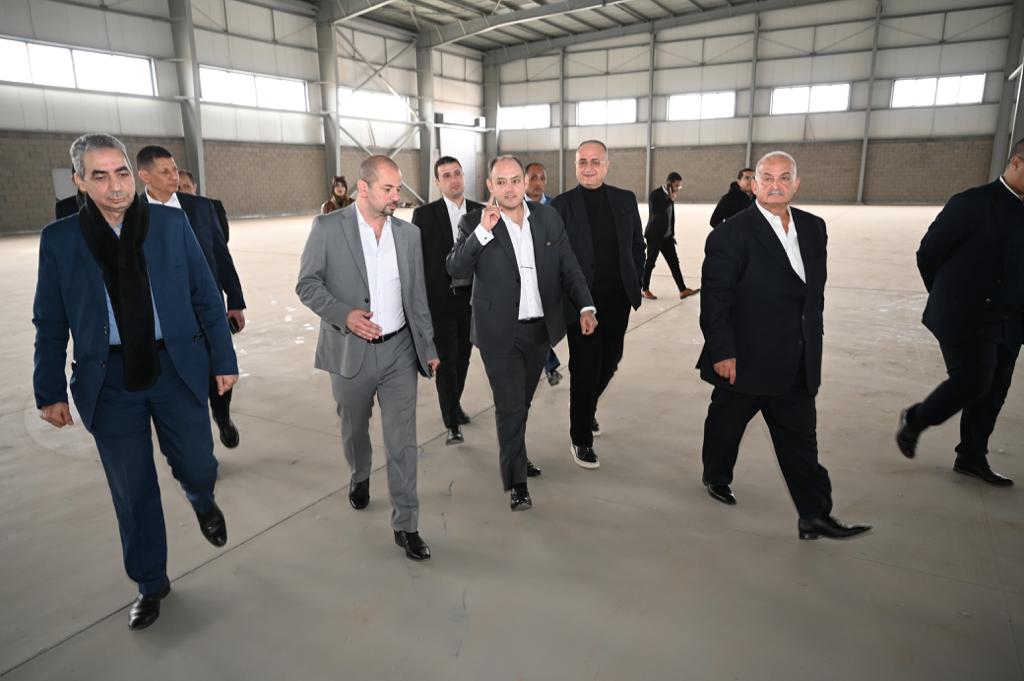 وزير التجارة في جولة تفقدية بمدينة الجلود بالروبيكي