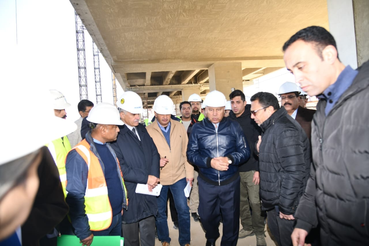 وزير النقل يتابع معدلات تنفيذ مشروع مونوريل شرق النيل�