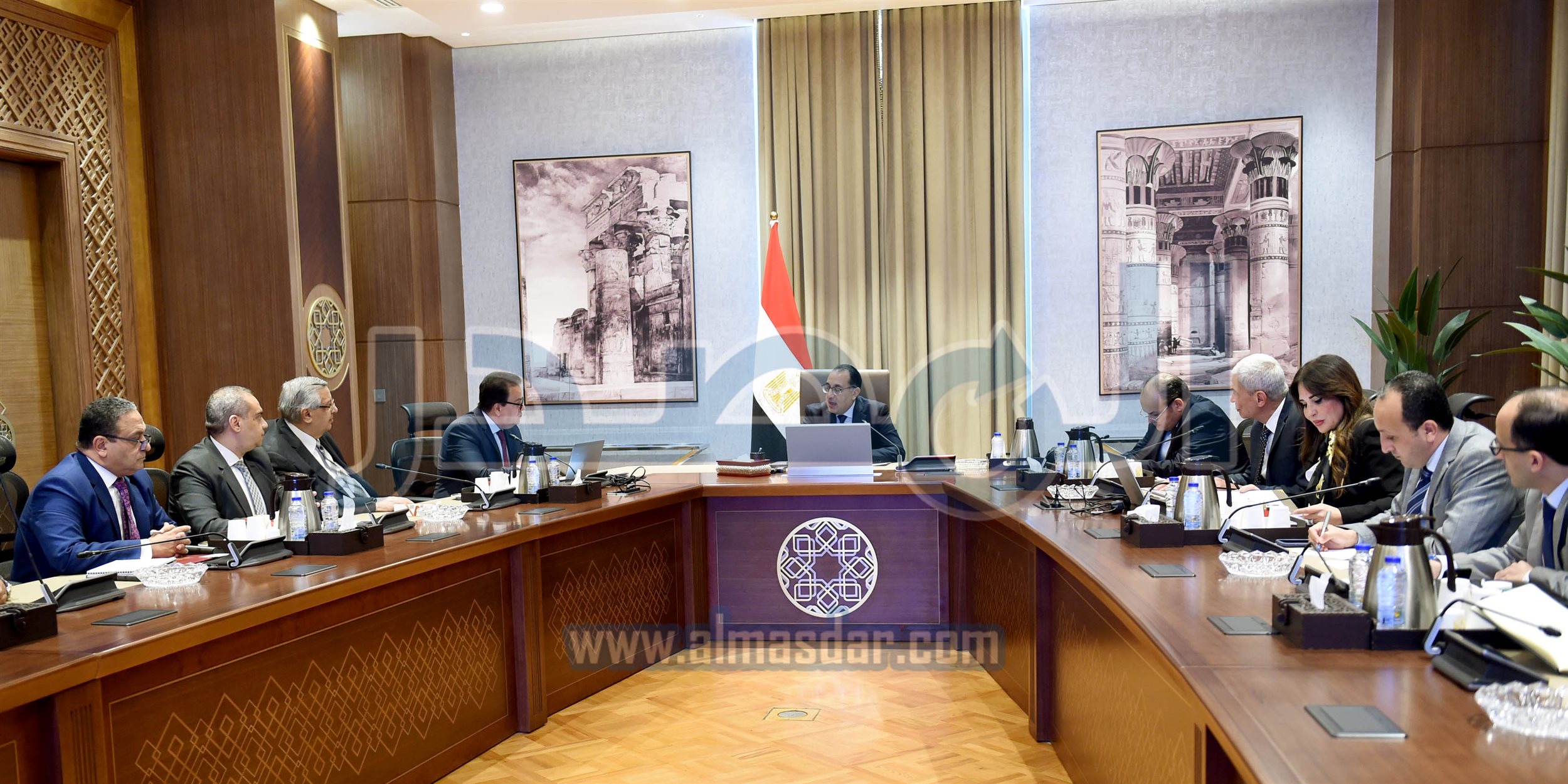 رئيس الوزراء يتابع موقف توطين الصناعات الطبية