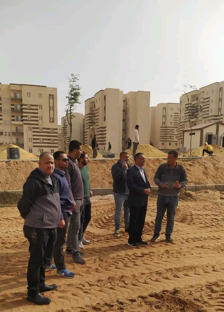 وزير الإسكان يتابع تنفيذ 9 آلاف وحدة سكنية خضراء