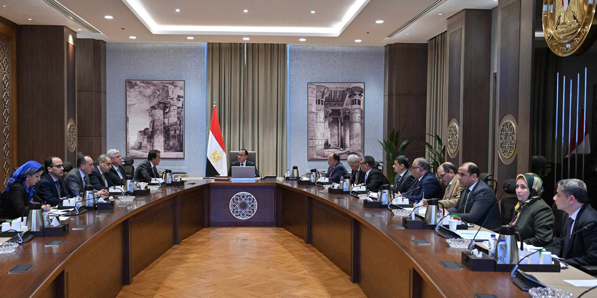 اجتماع رئيس الوزراء