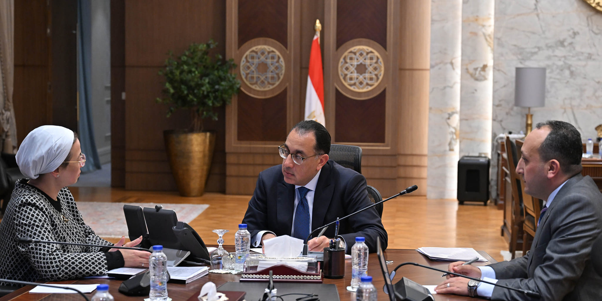 رئيس الوزراء يتابع نتائج المشاركة في مؤتمر COP28