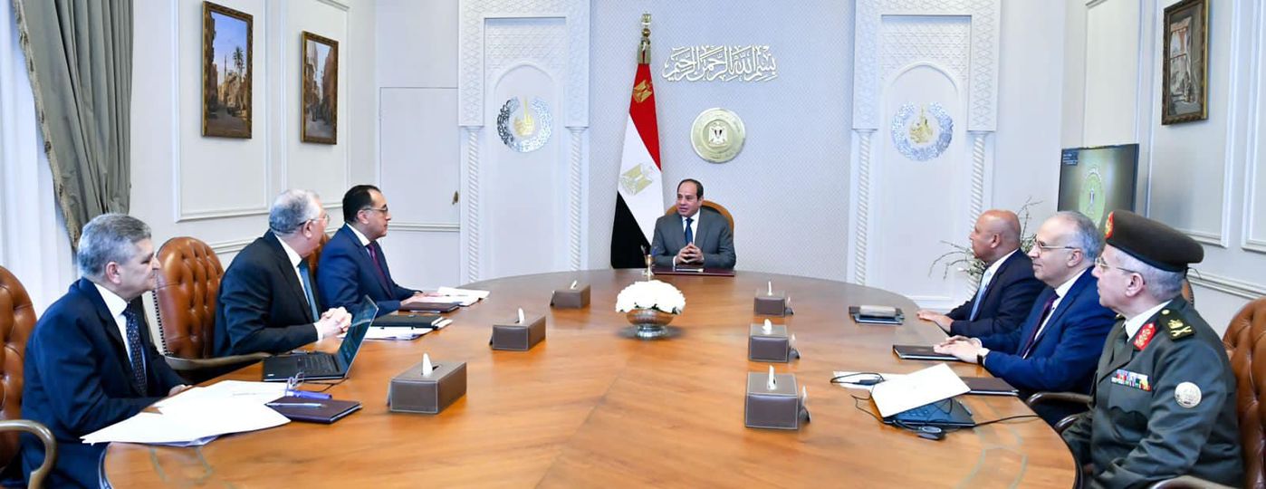 السيسي يناقش جهود إزالة التعديات وأعمال التكريك في بحيرات مصر