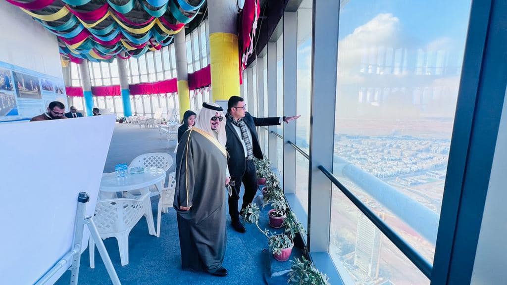 وزير الإسكان يلتقى الأمير خالد بن سعود بن تركى آل سعود