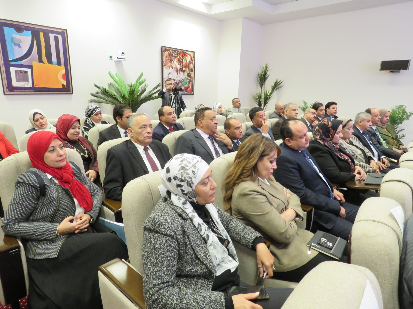 وزير المالية في اجتماع مع قيادات مصلحة الضرائب المصرية