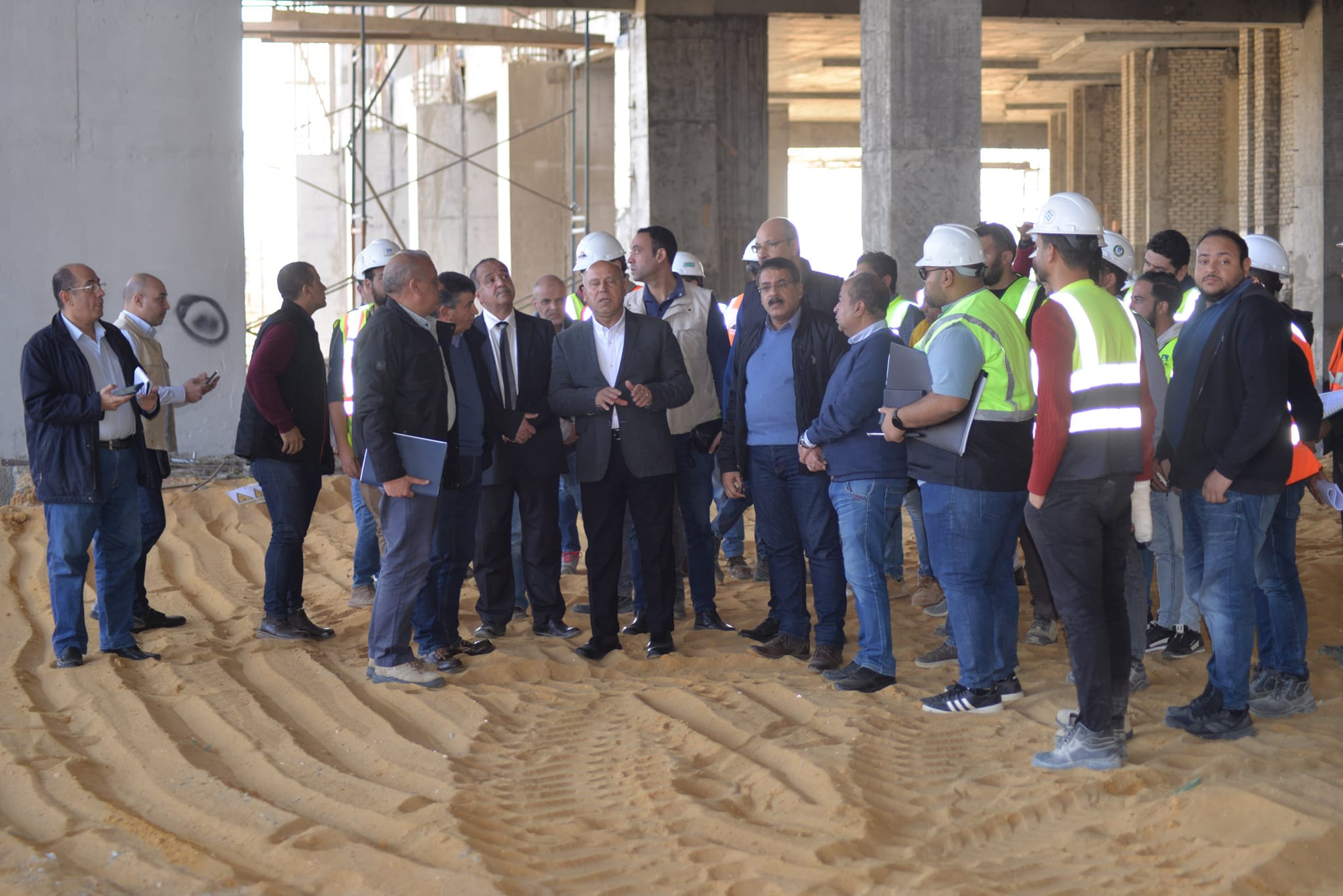 مشروع الخط الاول من شبكة القطار الكهربائي السريع