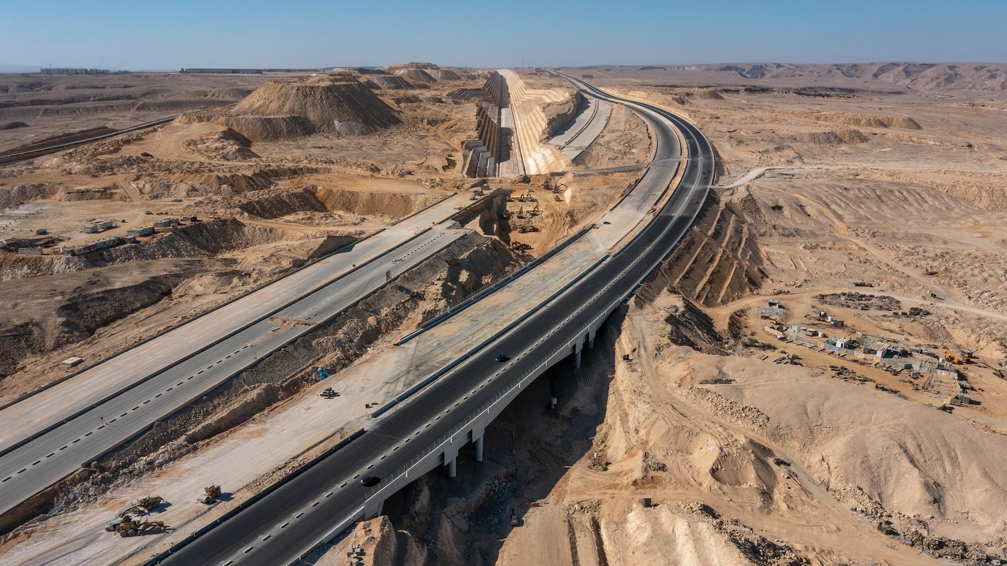 مشروع الخط الاول من شبكة القطار الكهربائي السريع