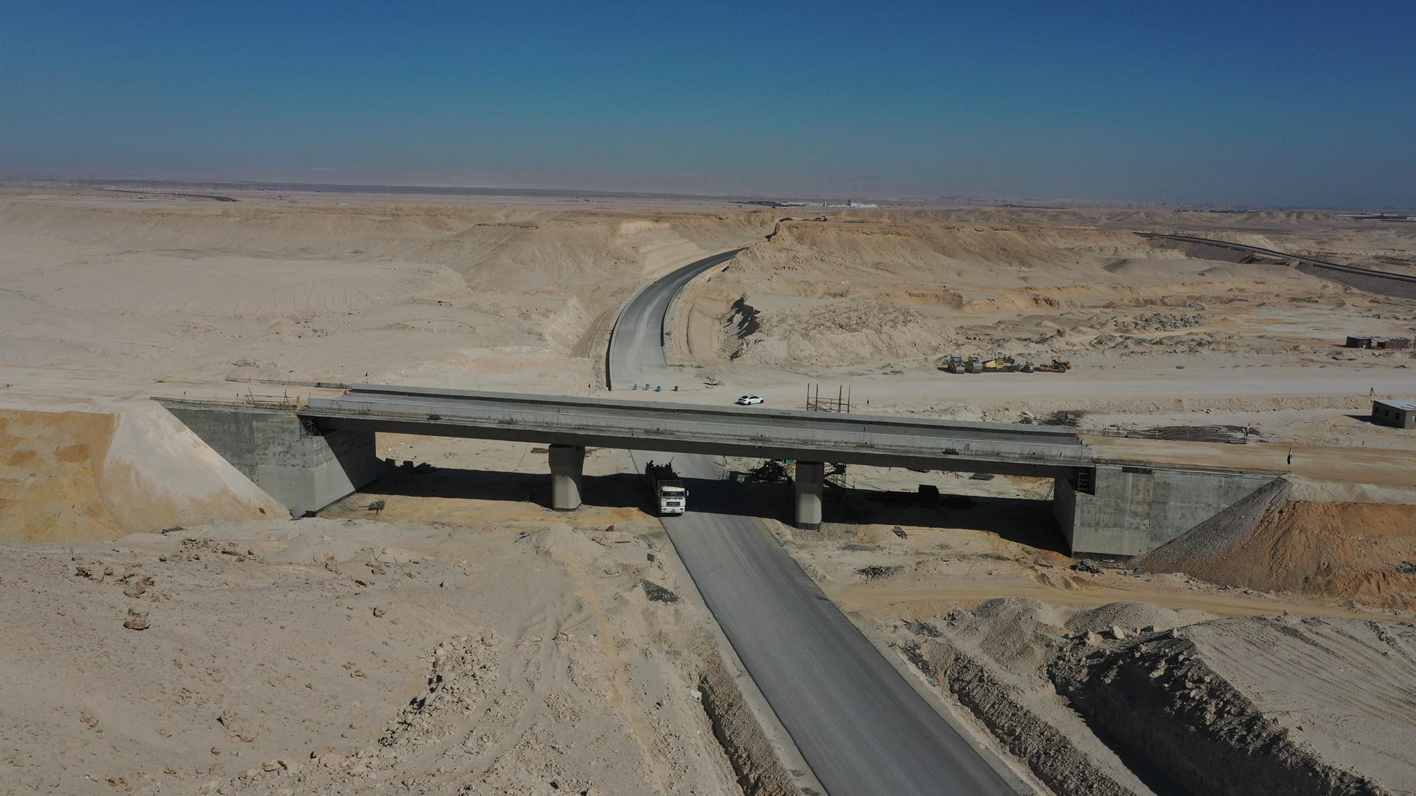مشروع الخط الاول من شبكة القطار الكهربائي السريع