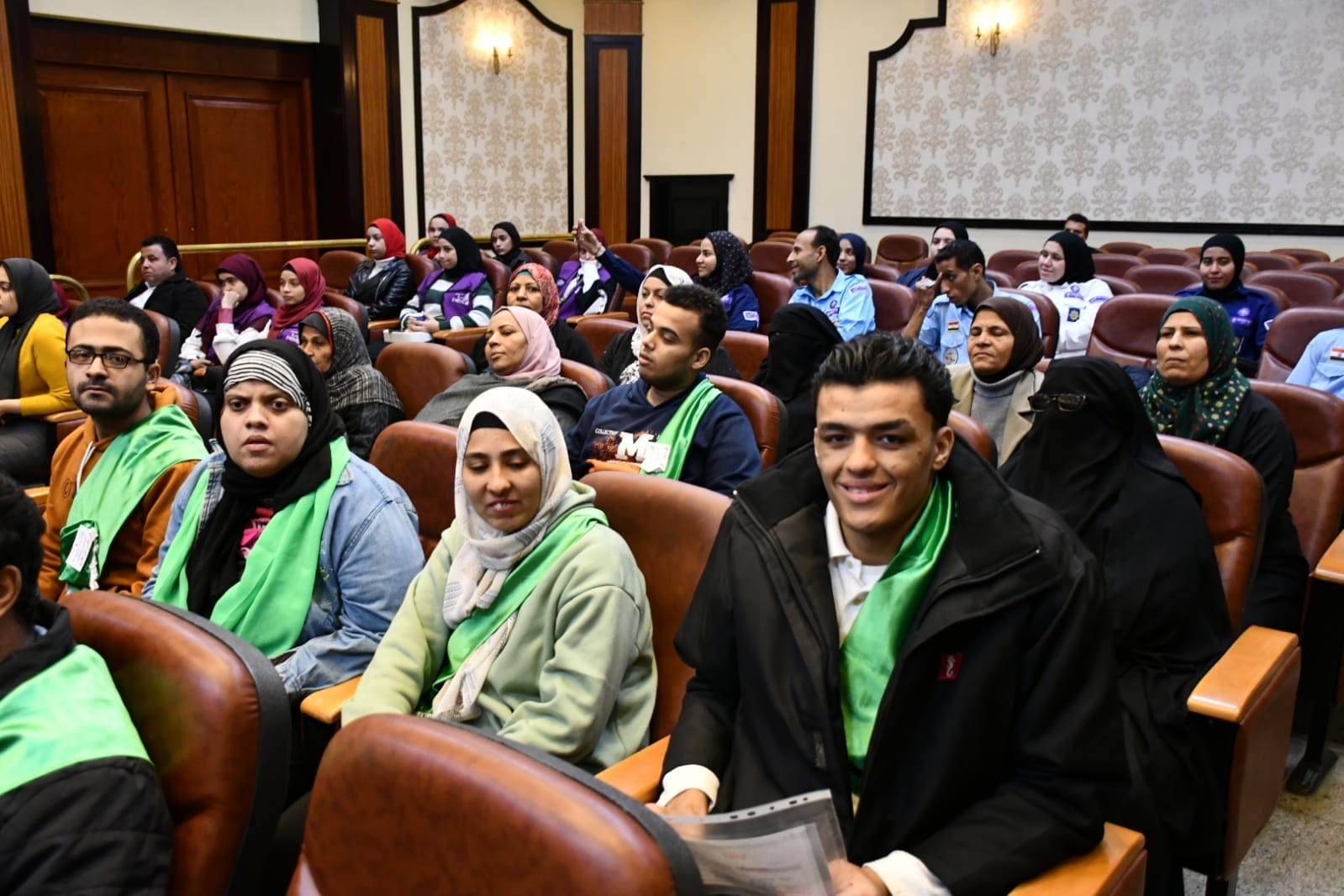 وزير الشباب والرياضة يكرم ذوي القدارات والهمم الناجحين