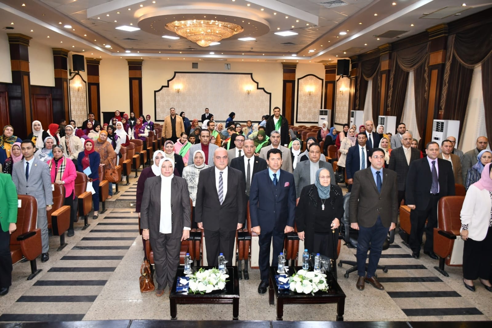 وزير الشباب والرياضة يكرم ذوي القدارات والهمم الناجحين
