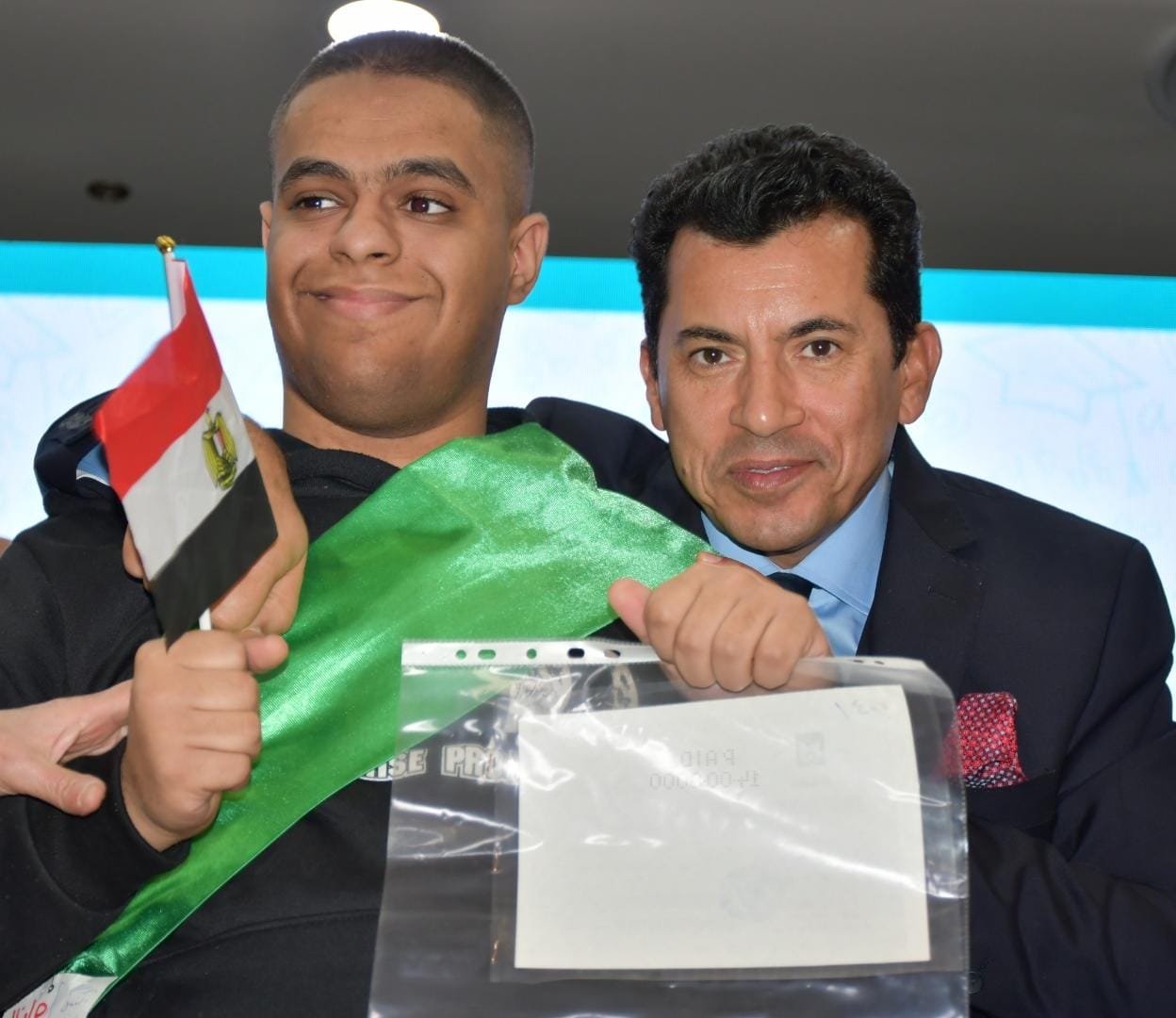 وزير الشباب والرياضة يكرم ذوي القدارات والهمم الناجحين