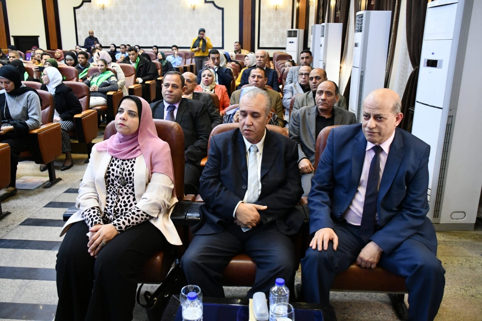 وزير الشباب والرياضة يكرم ذوي القدارات والهمم الناجحين