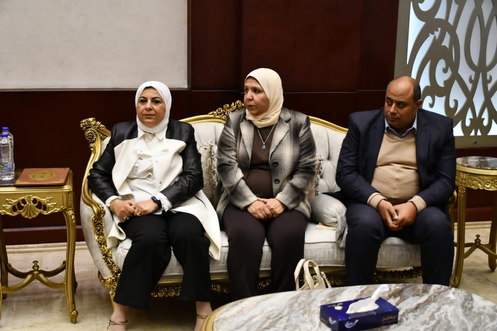 وزير الرياضة يبحث اعمال التطوير ورفع كفاءة المنشآت الشبابية والرياضية